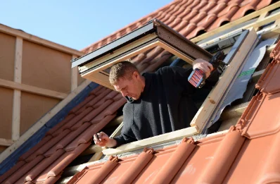 Pose de fenêtres de toit Velux à Erches